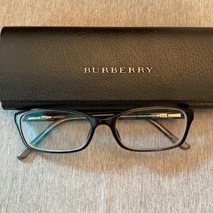 Burberry eyeglasses + case + cloth